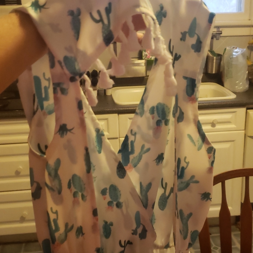 Romper - Picture 2 of 3